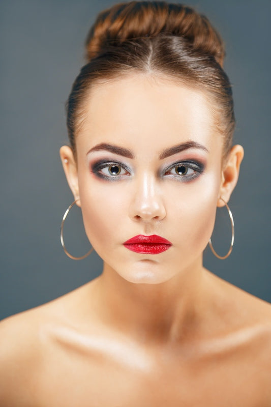 Diamond Face Shape? Select Jewelry to Match Your Elegant Beauty